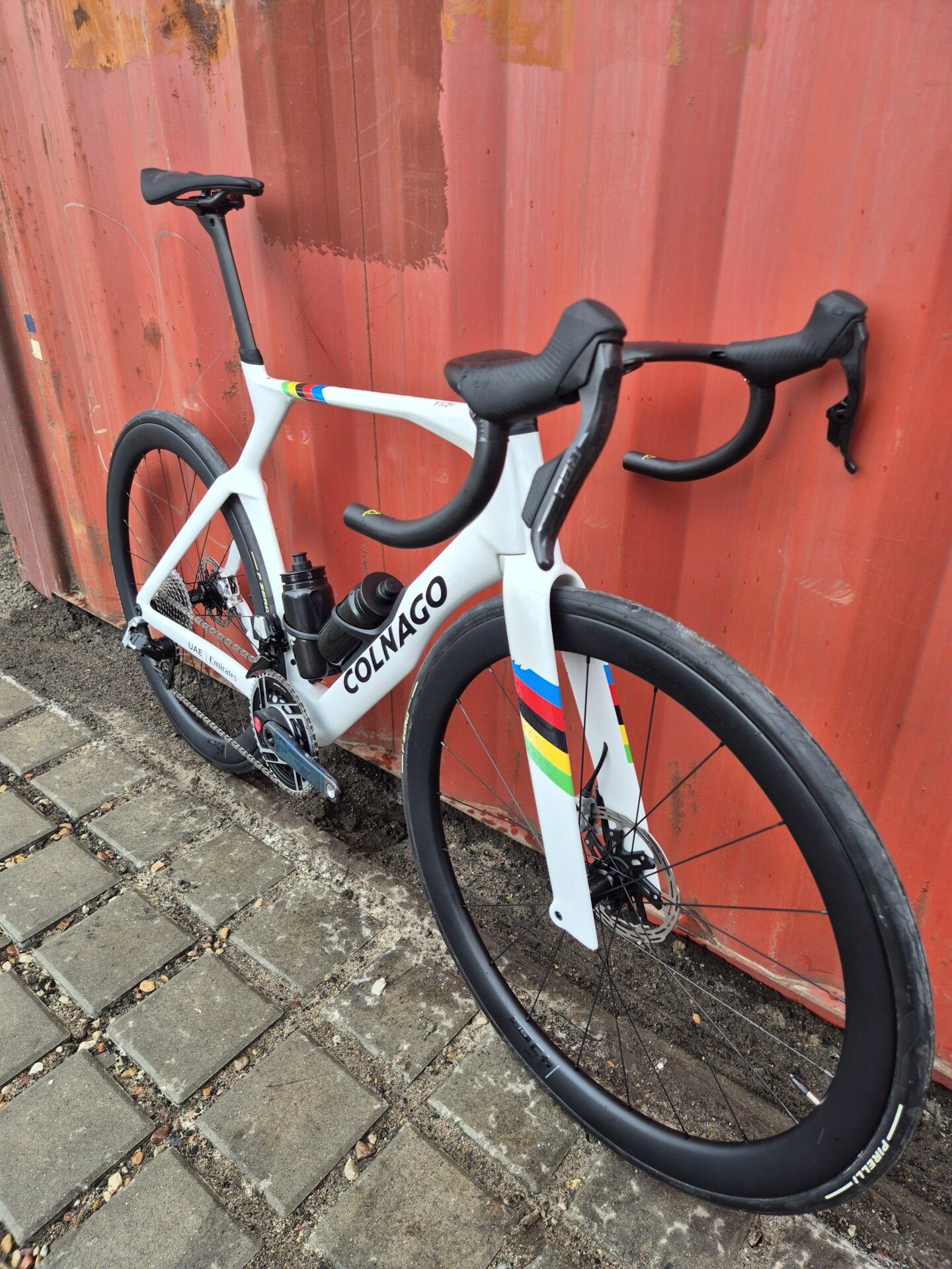 Colnago Y1RS / SRAM Red AXS E1 / Power Meter / Vision SC45 / YSWC