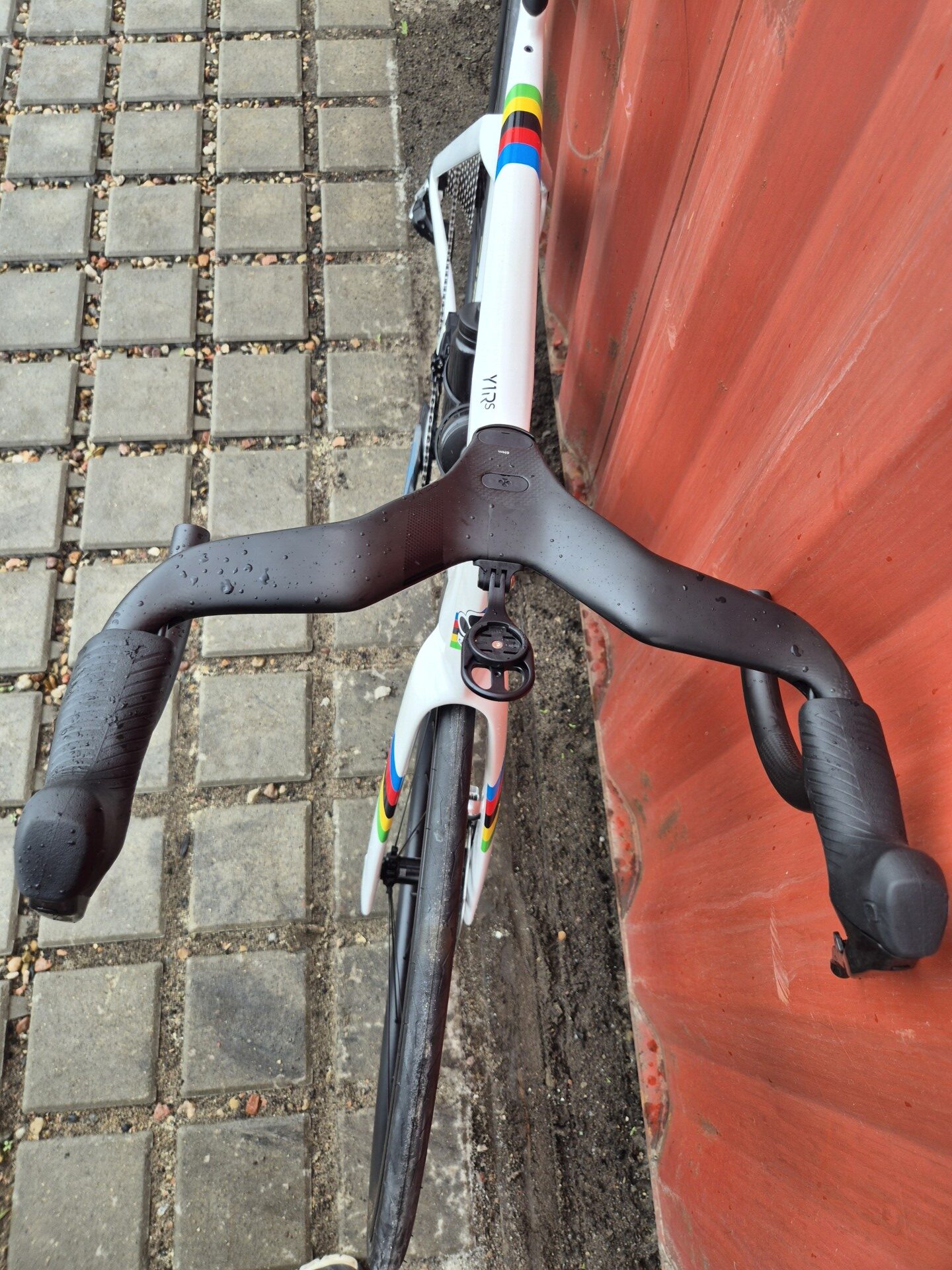Colnago Y1RS / SRAM Red AXS E1 / Power Meter / Vision SC45 / YSWC